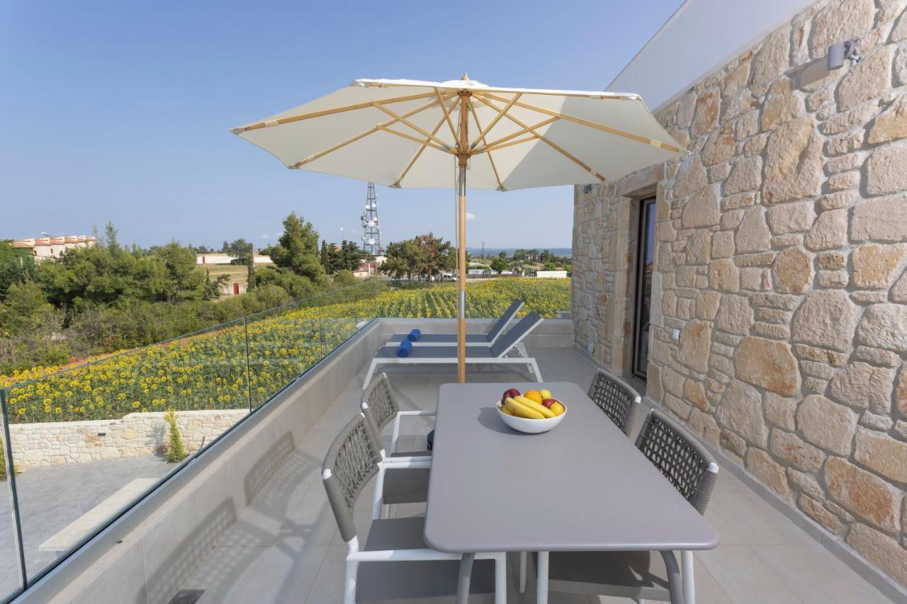 Anna Mare Luxury Apartments Afytos Eksteriør billede