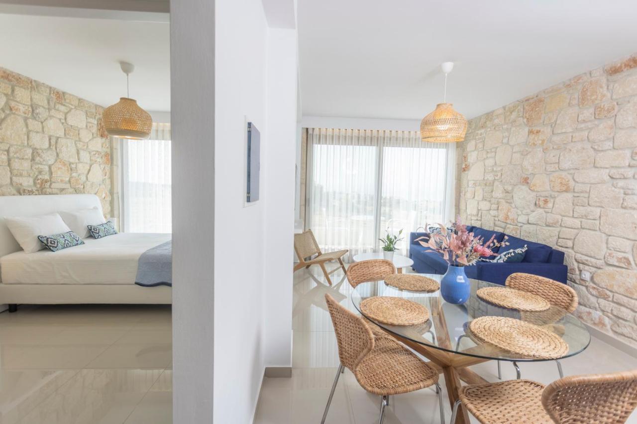 Anna Mare Luxury Apartments Afytos Eksteriør billede