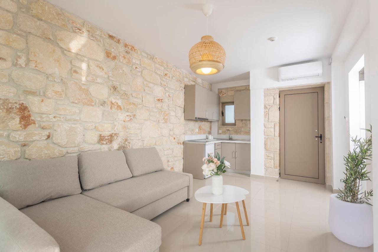 Anna Mare Luxury Apartments Afytos Eksteriør billede