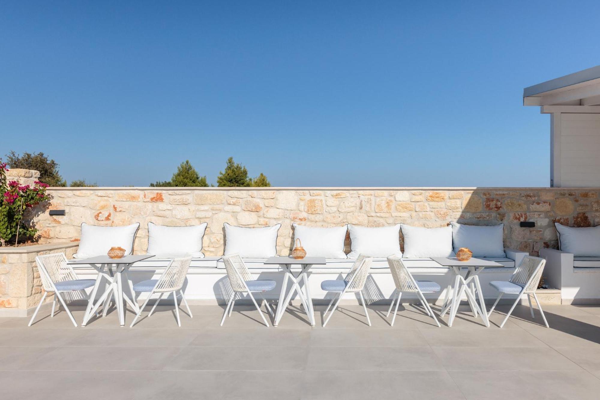 Anna Mare Luxury Apartments Afytos Eksteriør billede