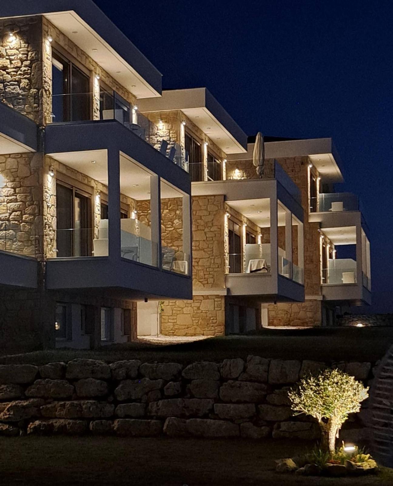 Anna Mare Luxury Apartments Afytos Eksteriør billede