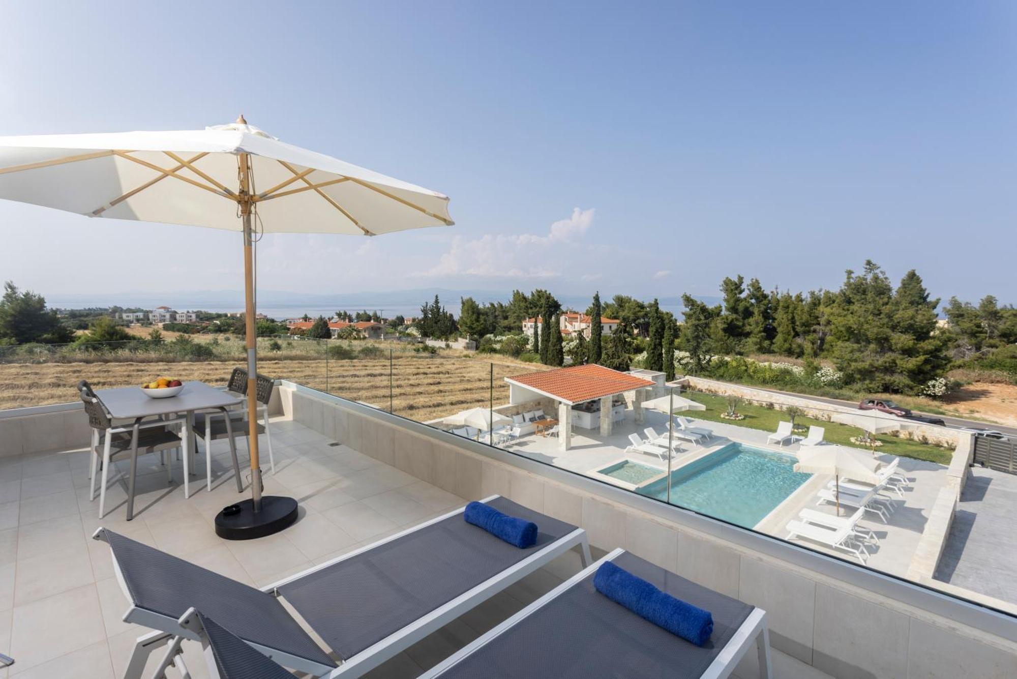 Anna Mare Luxury Apartments Afytos Eksteriør billede